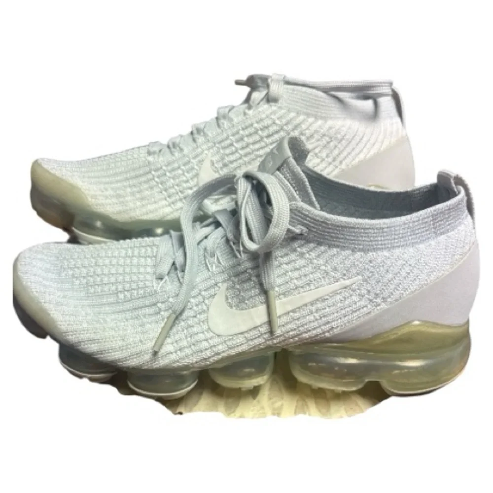 Nike Air VaporMax FlyKnit Platinum Size 8